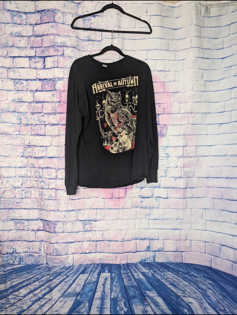 Graphic Long Sleeve Tee - 'Arrival of Autumn' in Black